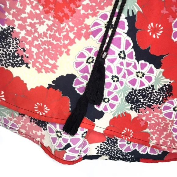 🌻3/$18 or 5/$25🌻DR2 Floral Smocked Peasant Top - Picture 5 of 7